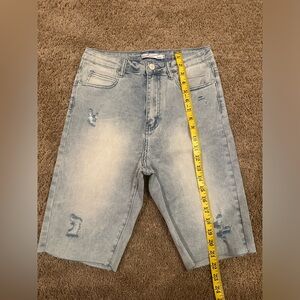 By Egreis womens ripped Bermuda blue jean shorts, Size Medium G-25